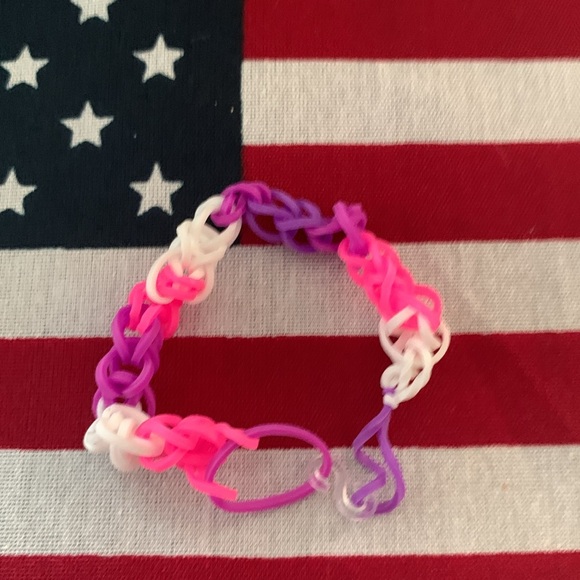 Homemade rubber band bracelet -Natalie - Picture 5 of 5